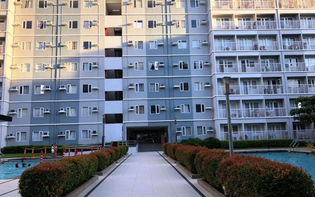 SMDC Trees Residences Tower 1 - 2BR Newly Renovated Staycation