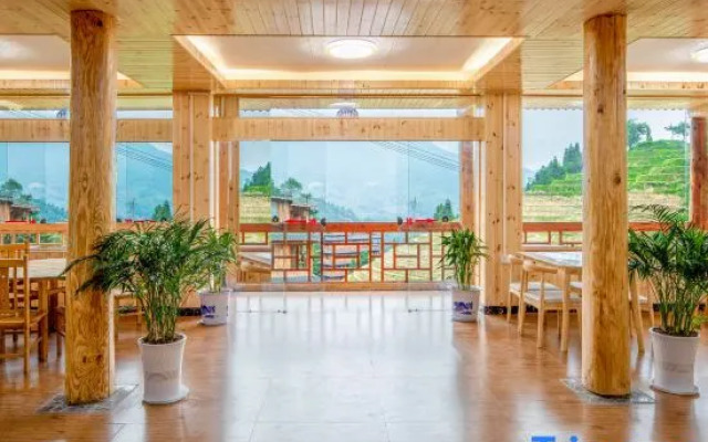Yuelai Courtyard Hotel (Longsheng Longji Terrace Observation Deck)