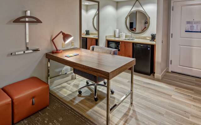 Hampton Inn & Suites Fort Myers-Estero/FGCU