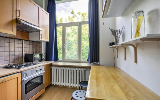 MaxRealty24 Apartments at 10 Peschanaya Street