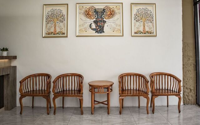 Oyo 90105 Towermas Hotel