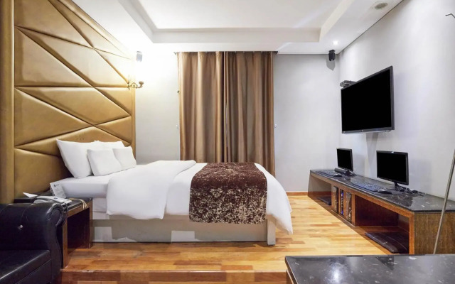 Blixx Hotel