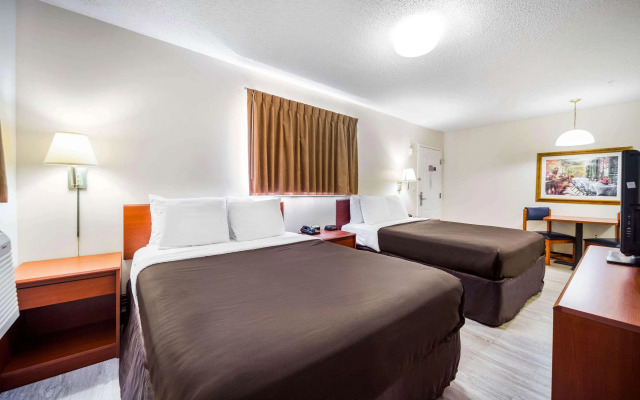 Suburban Studios Biloxi North Area