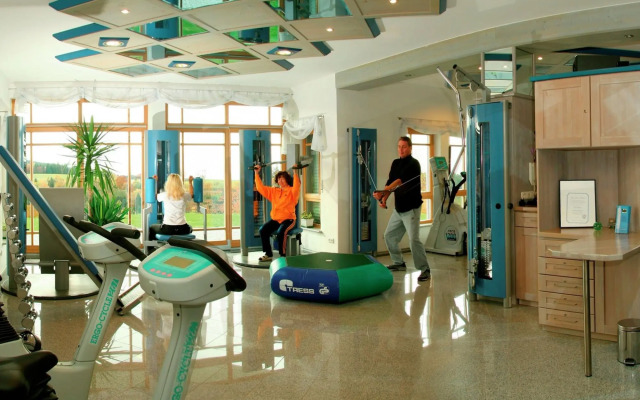 Restful Apartment with Sauna, bubble bath, Fitness Room, Balcony