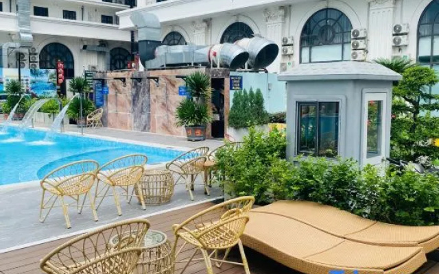 Atour Phoenix Hotel – Pool – Bac Ninh