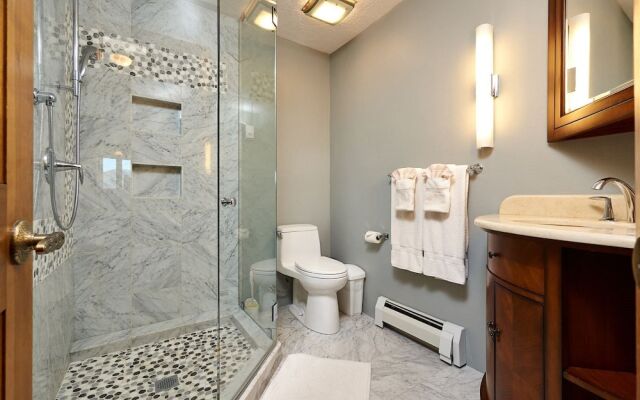 Piñon Vista - 360° Majestic Views, Just Blocks From the Plaza