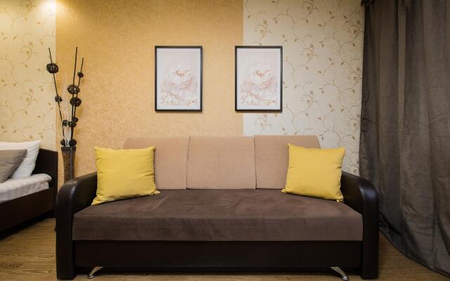 HomeHotel (ХоумХотел) на улице Белозерская 3