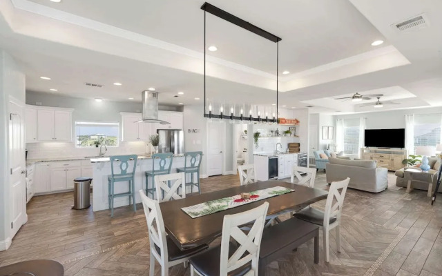 Ocean Views Optional Golf Cart Sleeps 14