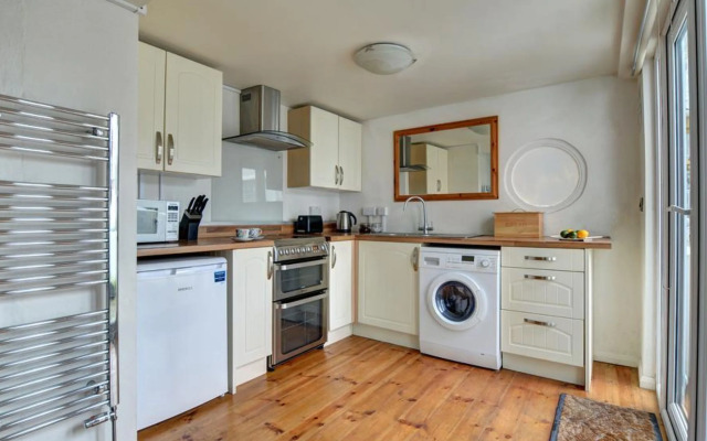 Holiday Home Grove Place