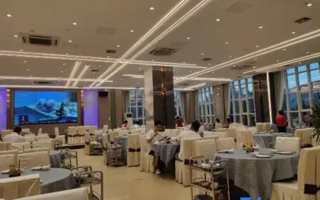 Dong Jun Hotel