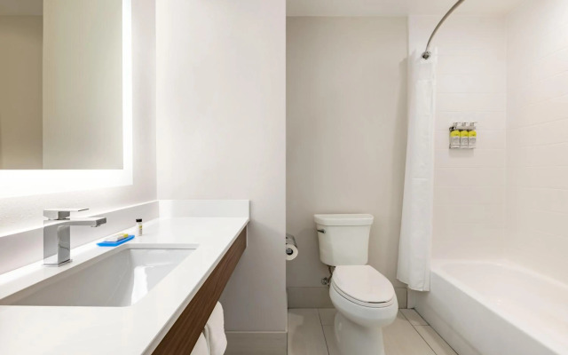 Hampton Inn Defiance