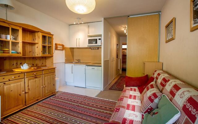 CH125 - Studio bien entretenu. Proximité centre de Val d'Isère.