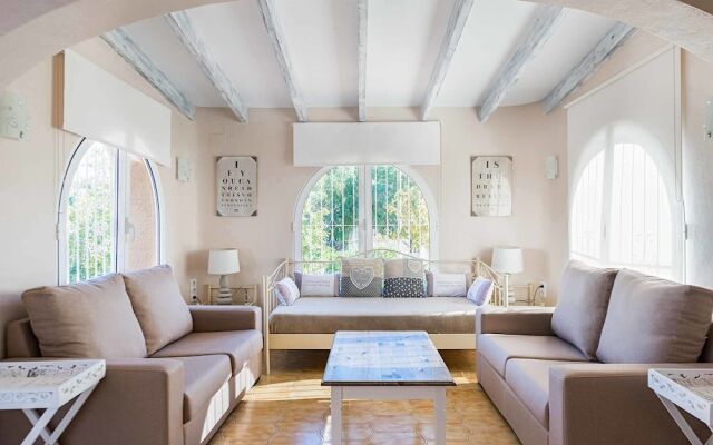 Villa Loly