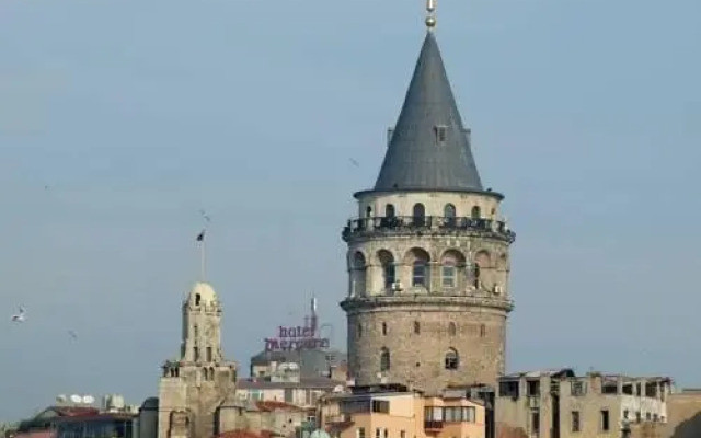 The Little House Hostel