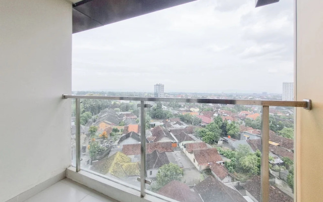 Simply Look 1Br Apartment Patraland Amarta