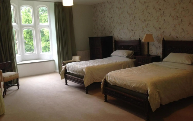 Greenham Hall