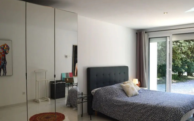 Modern Holiday Home With Private Pool and Garden