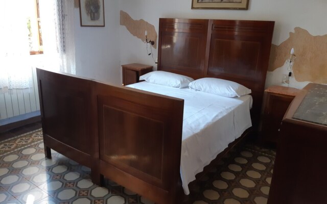 Villa Liberty,exclusive With Garden Pool and Jacuzzi Private