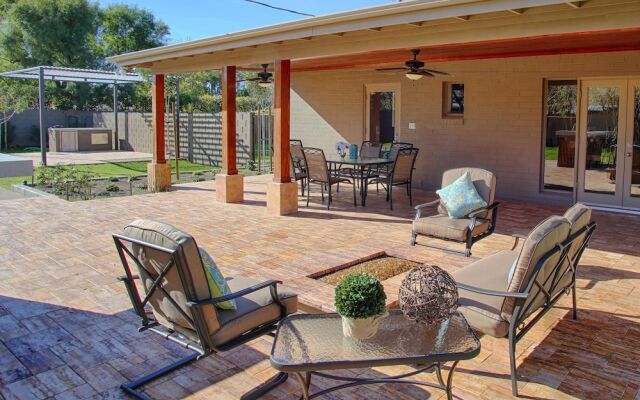 PX001 3 Bedroom Apartment By Senstay