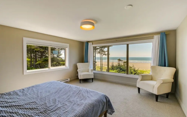 Moclips Home w/ Hot Tub & Stunning Beach Views!