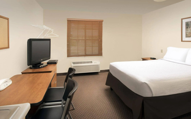 WoodSpring Suites Midland