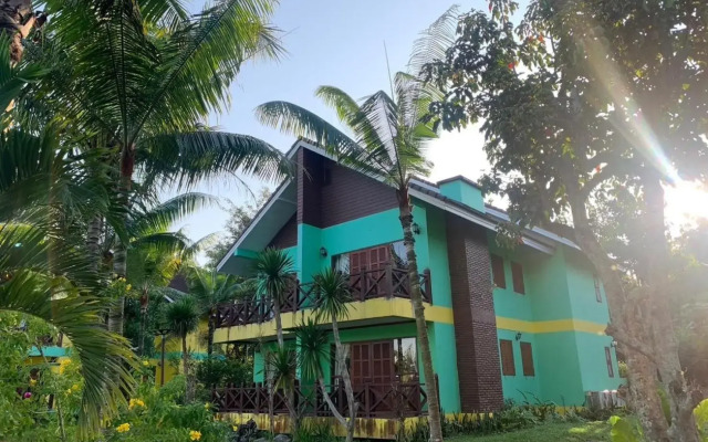 Saensukkho Green Hotel & Resort