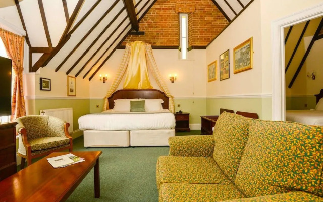 Lynford Hall Hotel