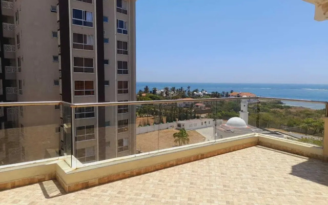 Home and Happy 1BR apartment.Walk to CityMall