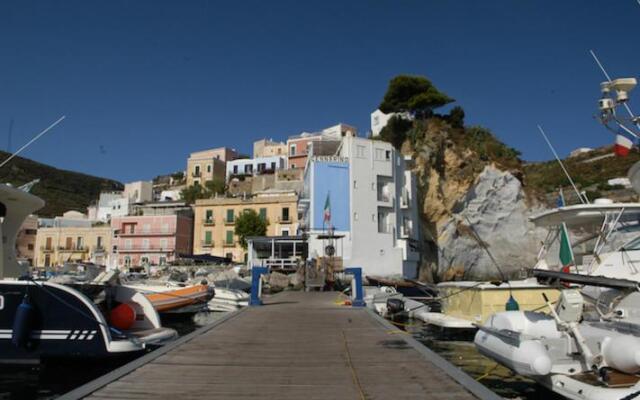 Hotel Gennarino A Mare