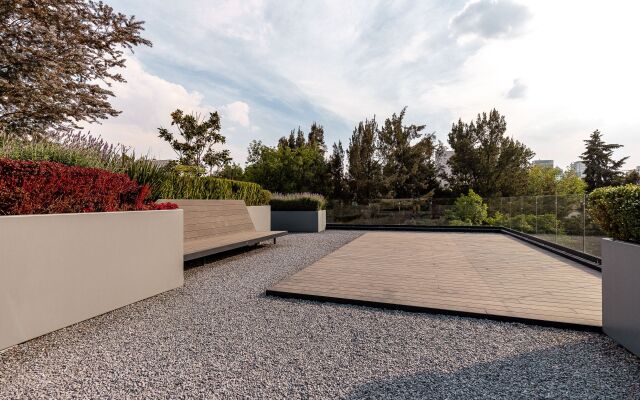 Casai Modern 2BR 2.5BA Oasis Steps From Parque Americas