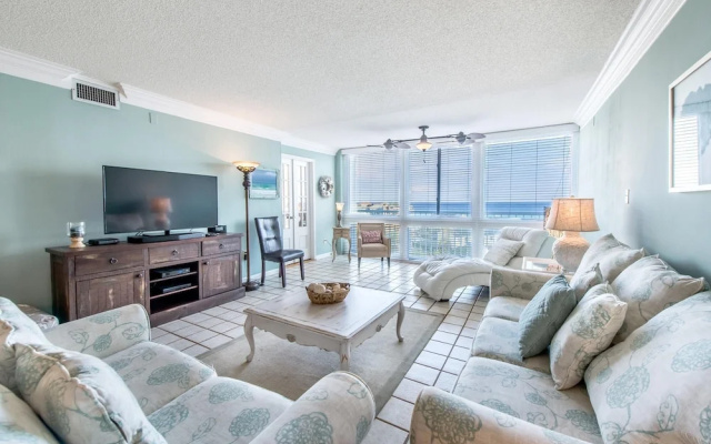 Shoreline Towers 3074 by RealJoy Vacations