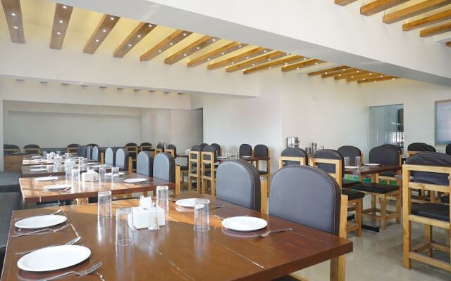 OYO 24432 Yash Residency