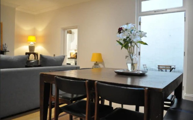 Stunning 2 Bedroom 2 Bathroom in South Kensington