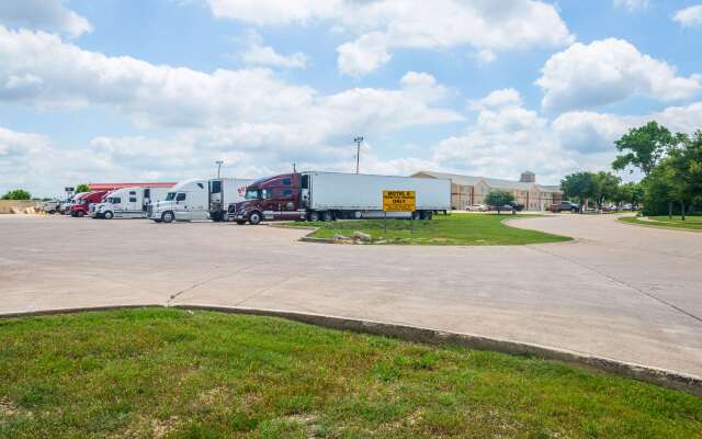 Motel 6 Mesquite, TX - Rodeo - Convention Ctr