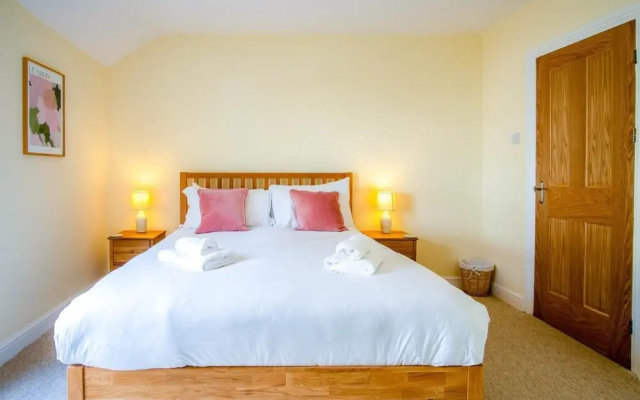 Woodville Road - 2 Bedroom House - Mumbles
