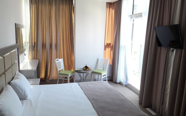 Отель Green Glass