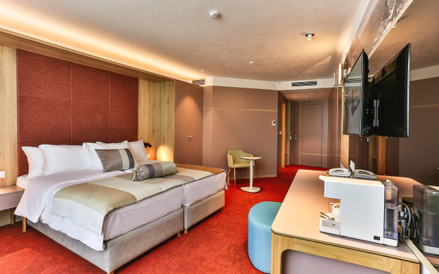 Carine Hotel Centar