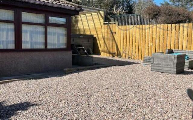 The Steading with 7 Seater Hot Tub Aberdeenshire