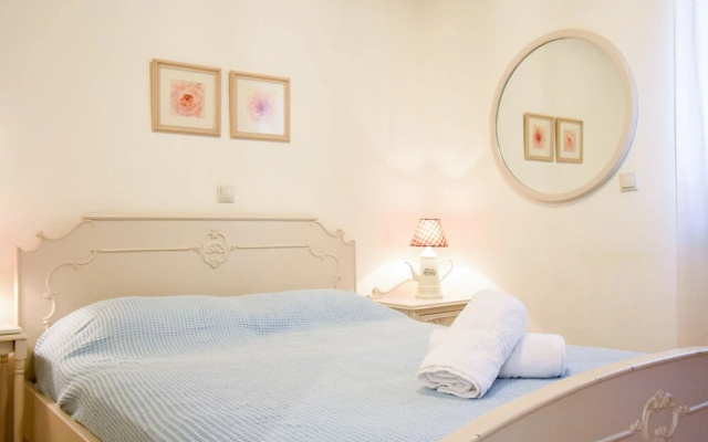 Areos Galaxy Apartments