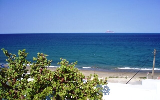 Kostas Rooms & Apartments