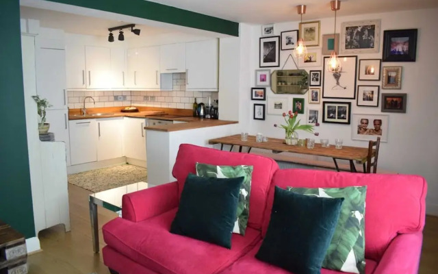 Shepherd's Bush 1 Bedroom Apartment