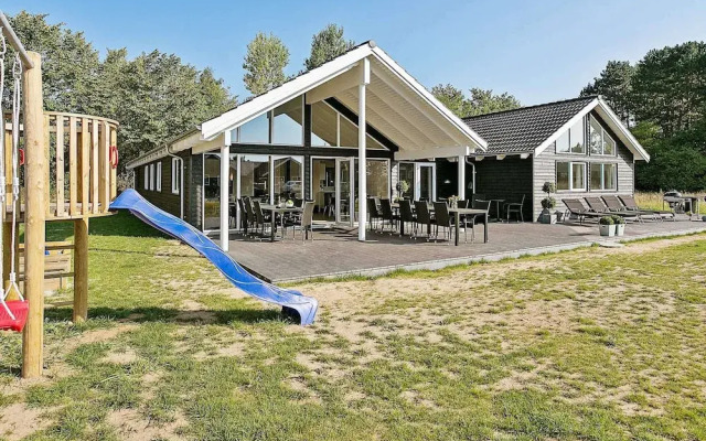 18 Person Holiday Home in Vejby