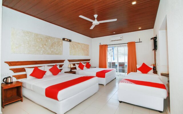 Dhanamuthu Hotel