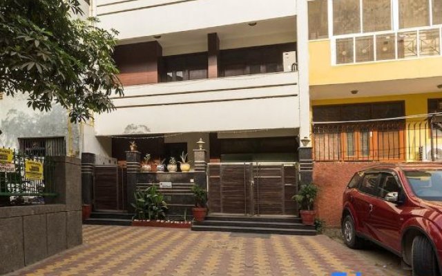 Greenleaf Apartment and Suites, Chittaranjan Park