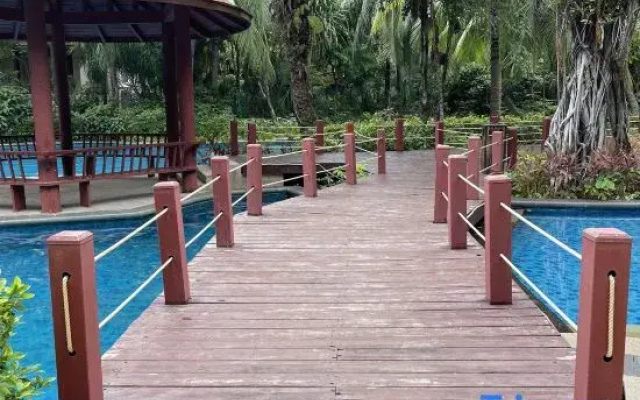 Hilili Oceanfront Haven