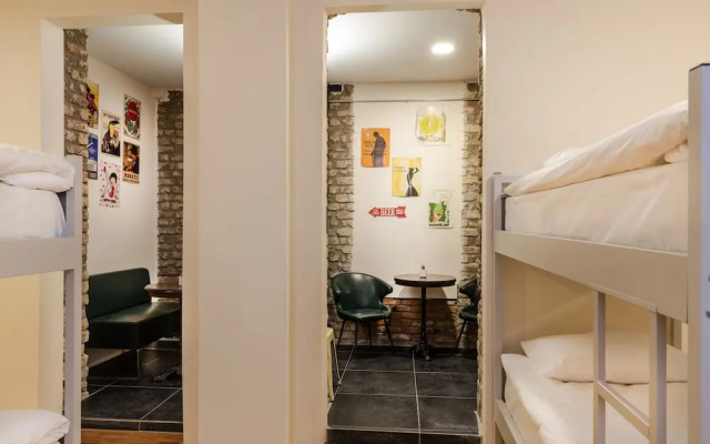 Sanat Hostel Taksim