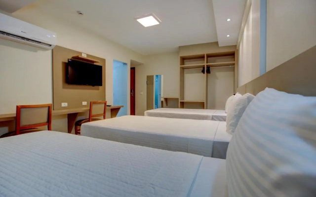 Novares Hotel