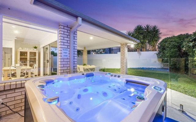 Salty Pause @ Bondi House