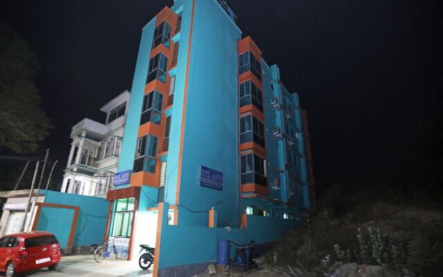 OYO 26152 Hotel Aarush