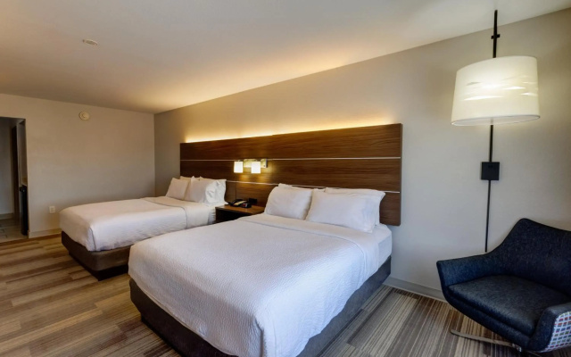 Holiday Inn Express & Suites Shelbyville Indianapolis by IHG